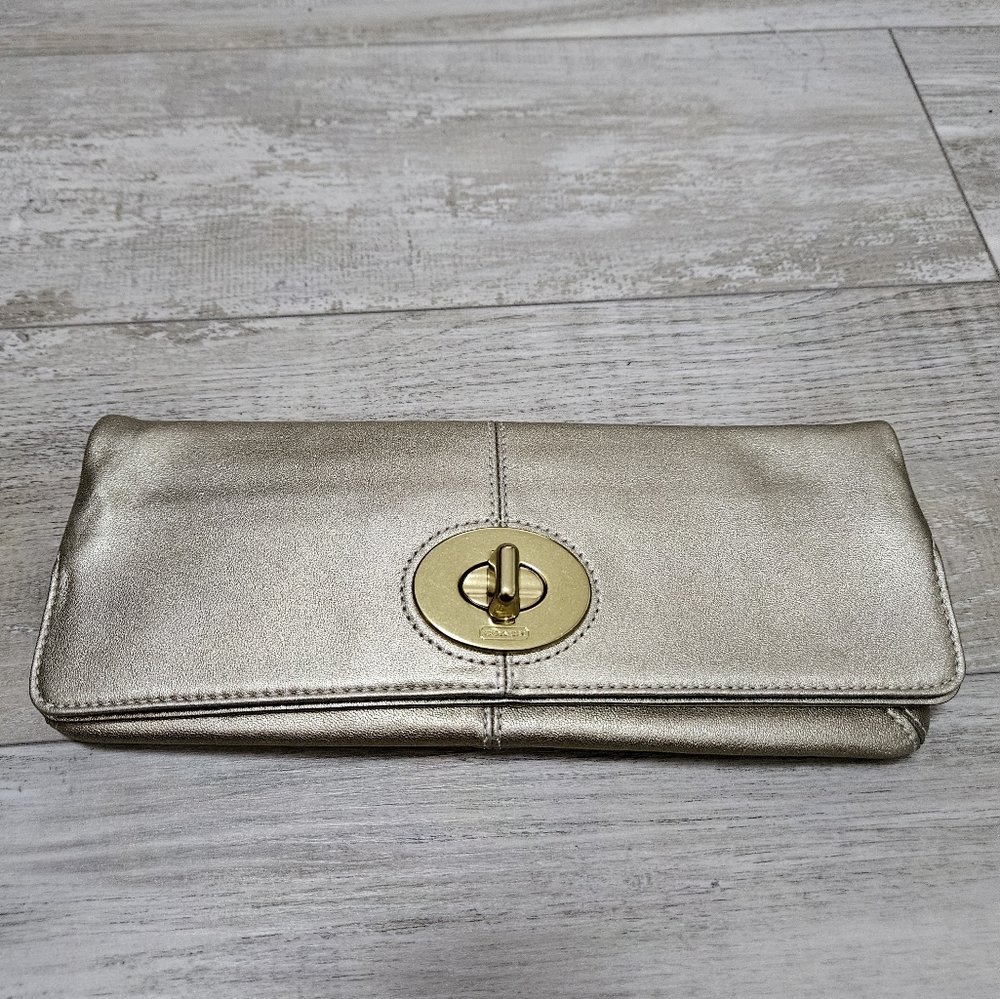 Coach Metallic clutch
